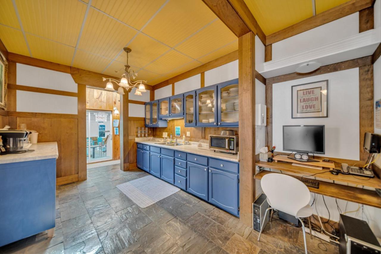 Marmora And Lake Inn And Victorian Diner Luaran gambar